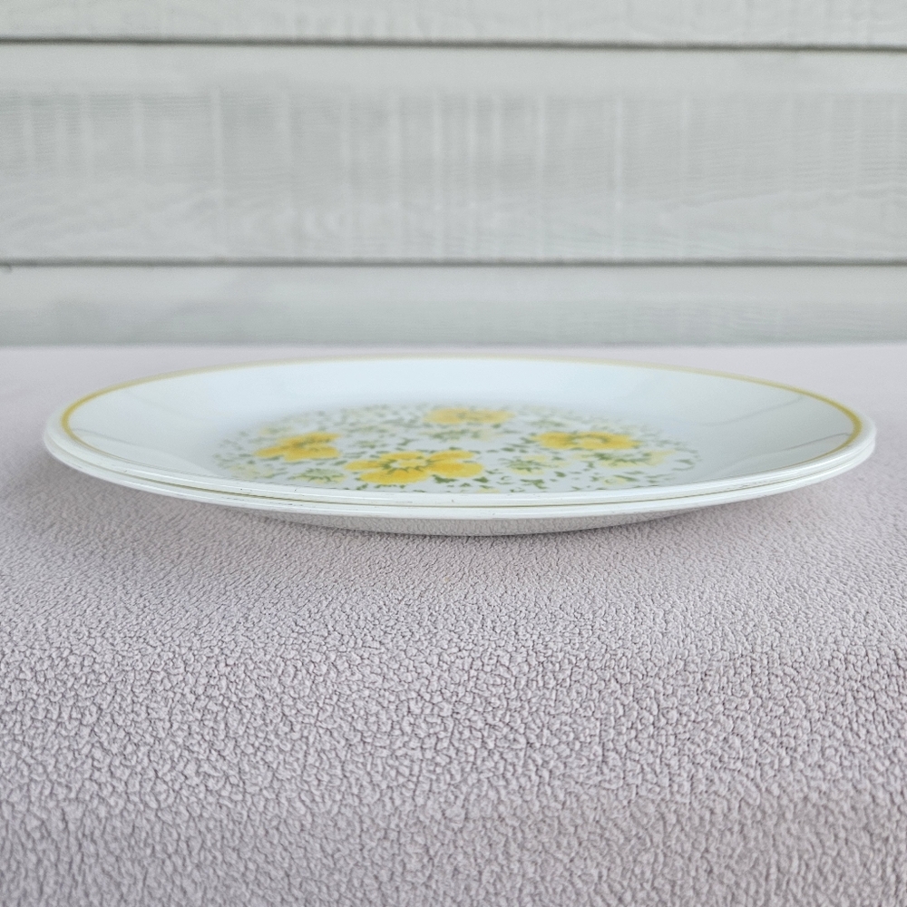 Vintage Corelle April Set Of 2 Dinner Plates 10 1/4” White Yellow Floral USA - Picture 7 of 10